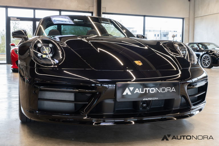 Porsche 992 Edition 50 Jahre Porsche Design