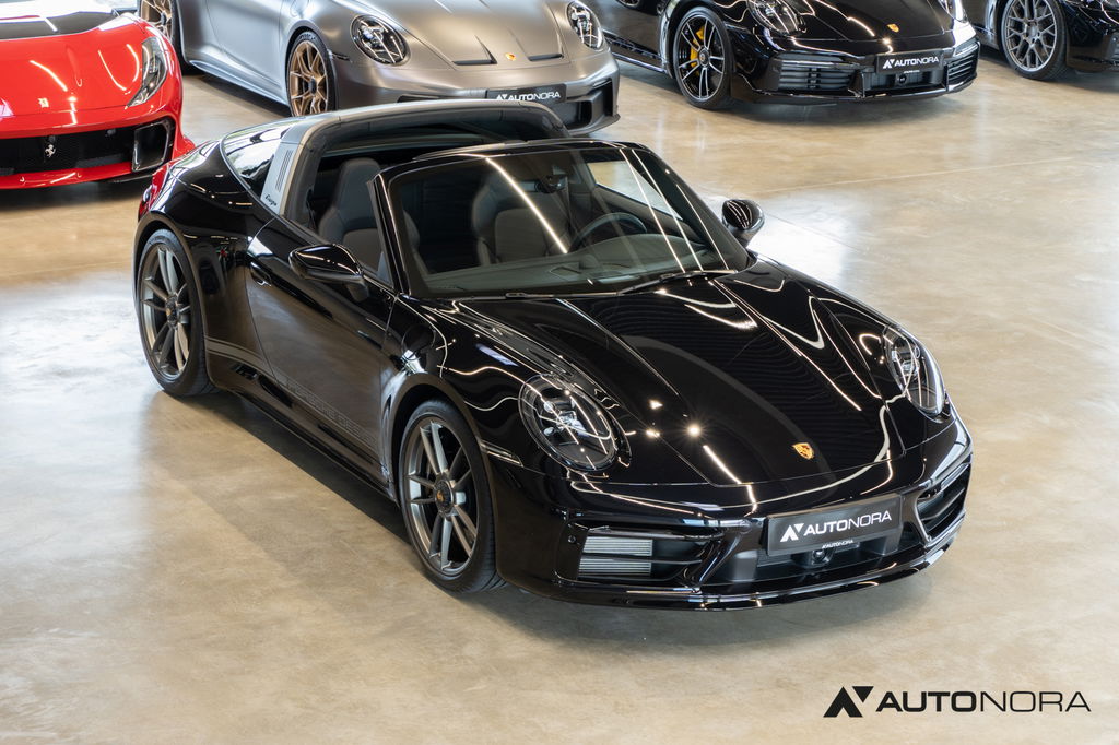 Porsche 992 Edition 50 Jahre Porsche Design