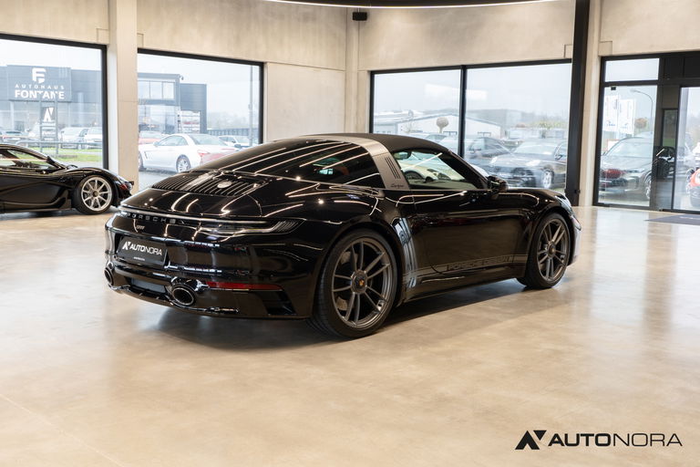 Porsche 992 Edition 50 Jahre Porsche Design