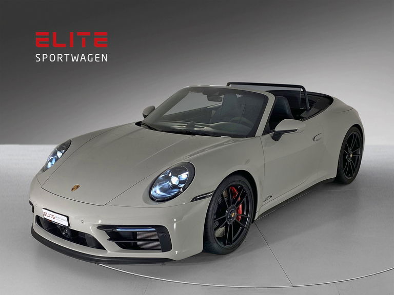 Porsche 992 Carrera 4 GTS