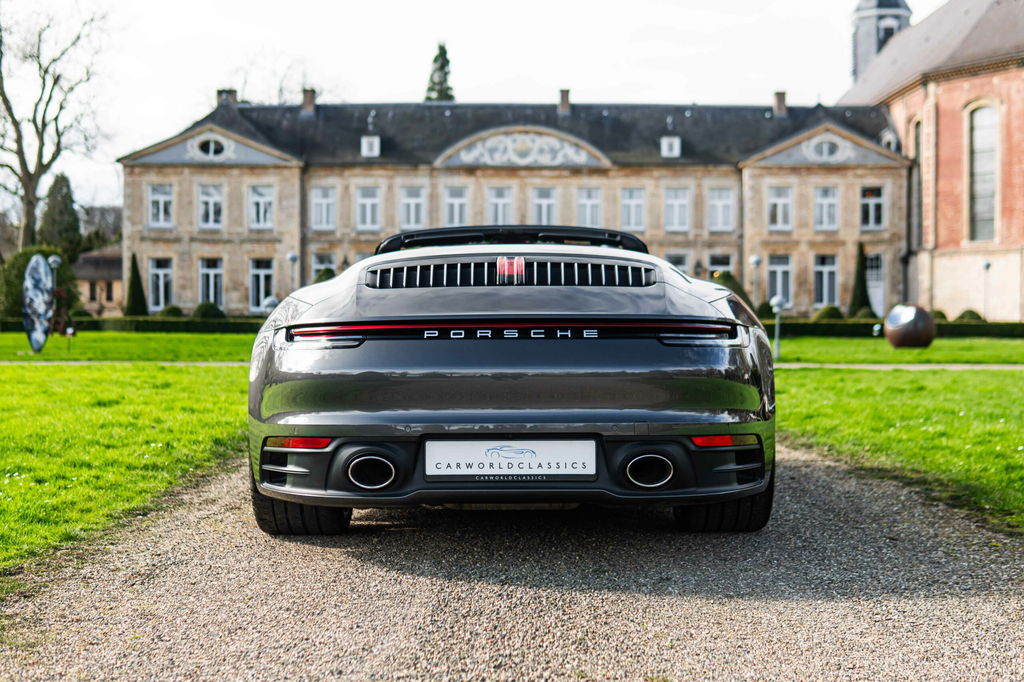 Porsche 992 Carrera 4S