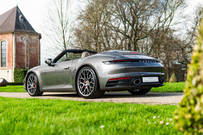 Porsche 992 Carrera 4S