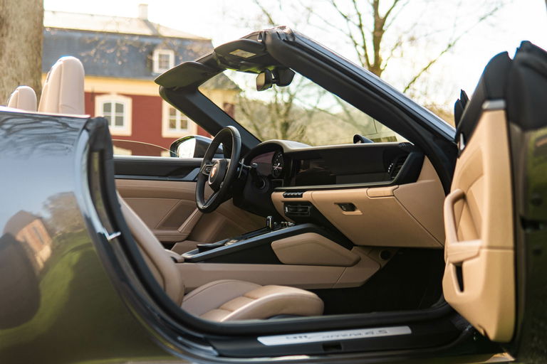 Porsche 992 Carrera 4S