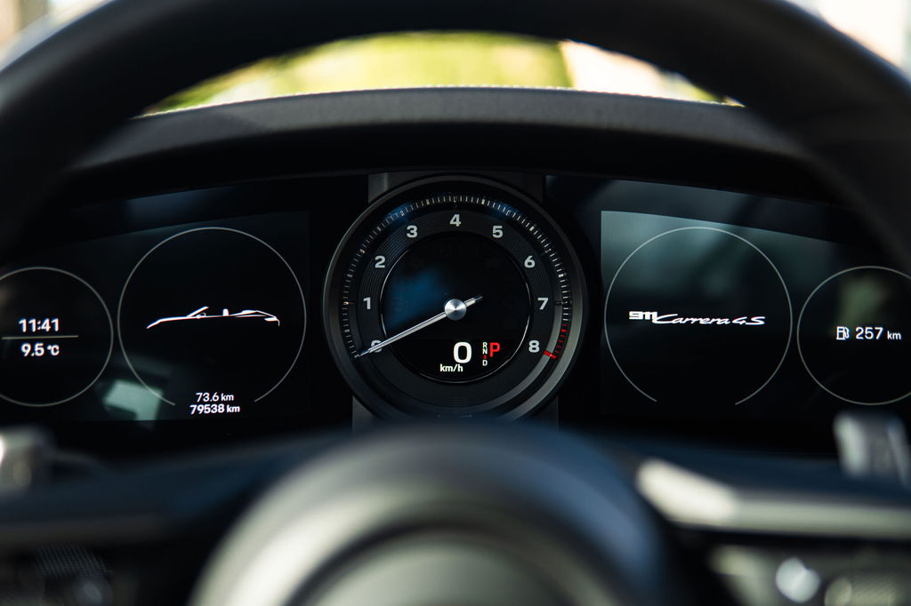 Porsche 992 Carrera 4S