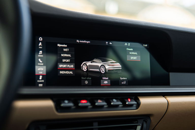 Porsche 992 Carrera 4S