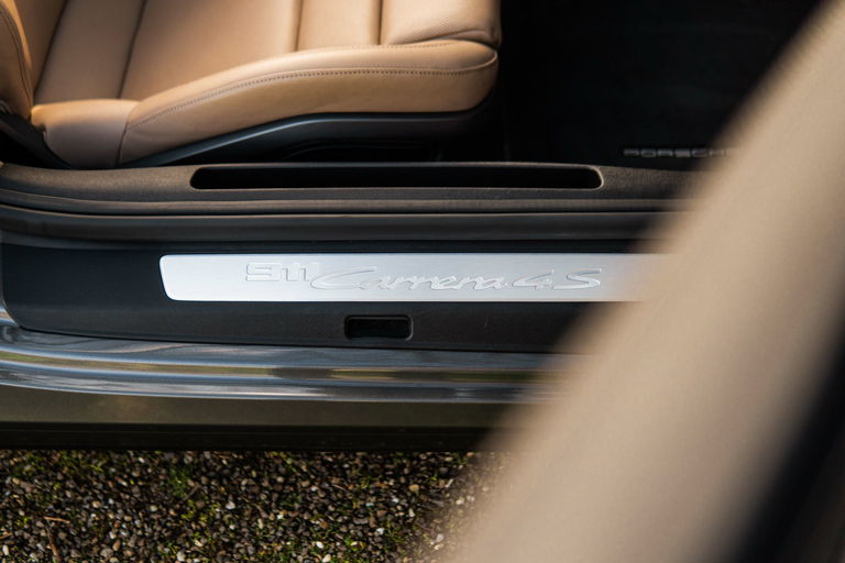 Porsche 992 Carrera 4S