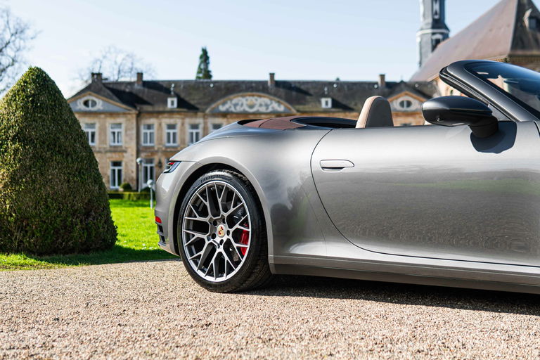 Porsche 992 Carrera 4S