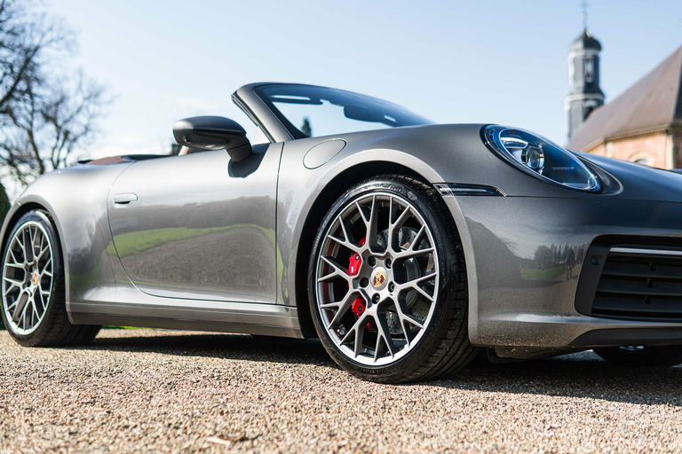 Porsche 992 Carrera 4S