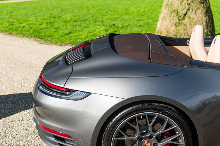 Porsche 992 Carrera 4S