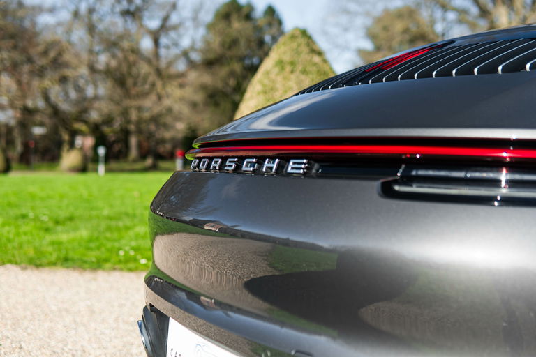 Porsche 992 Carrera 4S