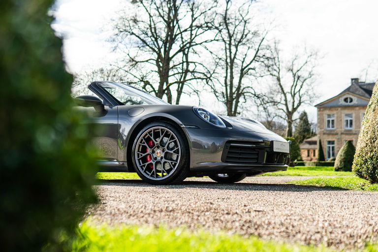 Porsche 992 Carrera 4S
