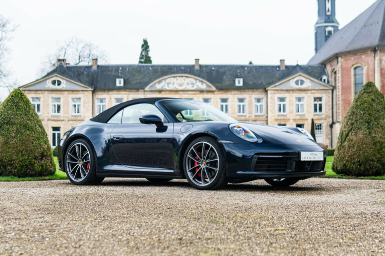 Porsche 992 Carrera 4S