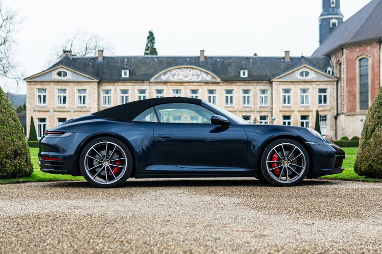 Porsche 992 Carrera 4S