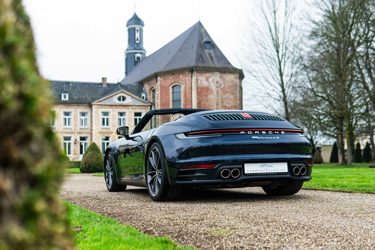 Porsche 992 Carrera 4S