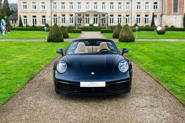 Porsche 992 Carrera 4S