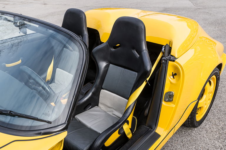 Porsche 964 Carrera 2 Speedster