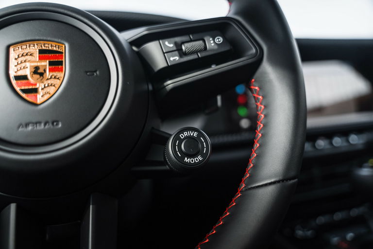 Porsche 992 GT3 Touring