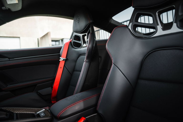 Porsche 992 GT3 Touring