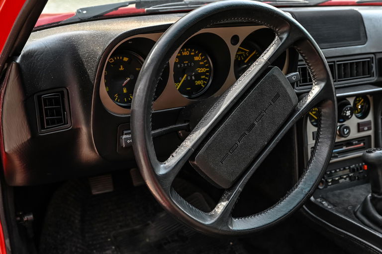 Porsche 944 Coupé