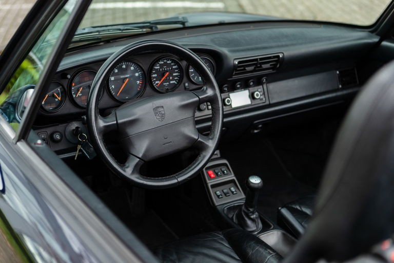 Porsche 993 Carrera 4