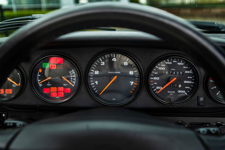 Porsche 993 Carrera 4