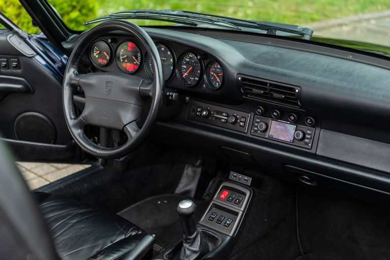 Porsche 993 Carrera 4