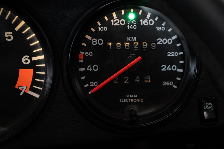 Porsche 911 Carrera 3.2