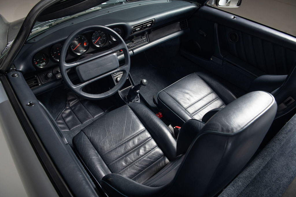 Porsche 911 Carrera 3.2 Speedster (US)