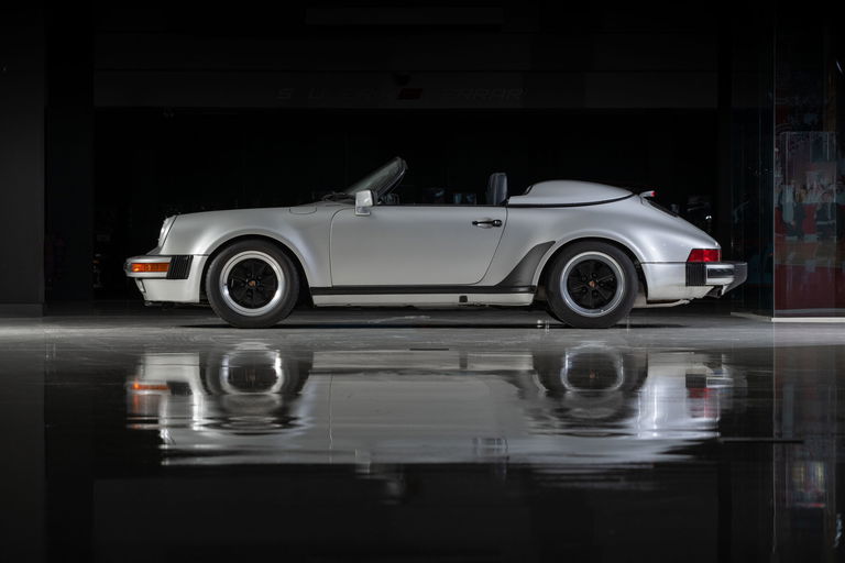 Porsche 911 Carrera 3.2 Speedster (US)