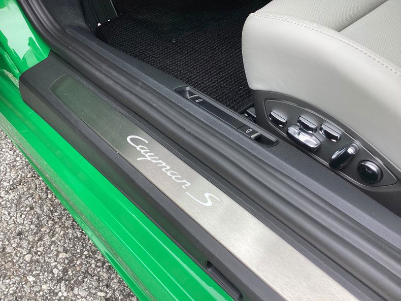 Porsche 718 Cayman S