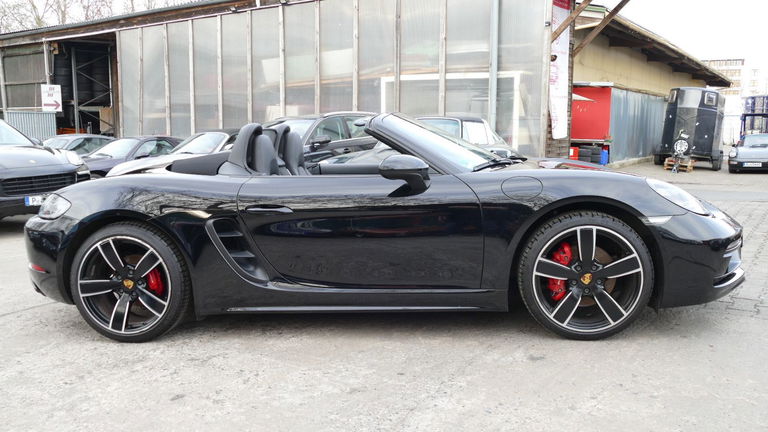 Porsche 718 Boxster S