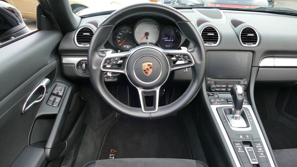 Porsche 718 Boxster S