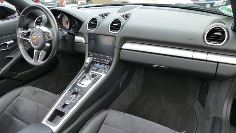 Porsche 718 Boxster S