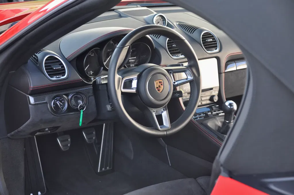 Porsche 718 Spyder