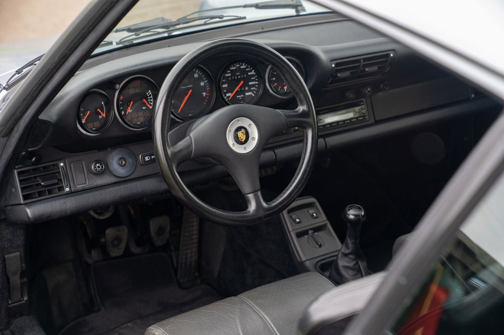 Porsche 964 Carrera RS