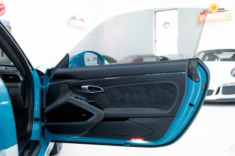 Porsche 991.2 Carrera GTS