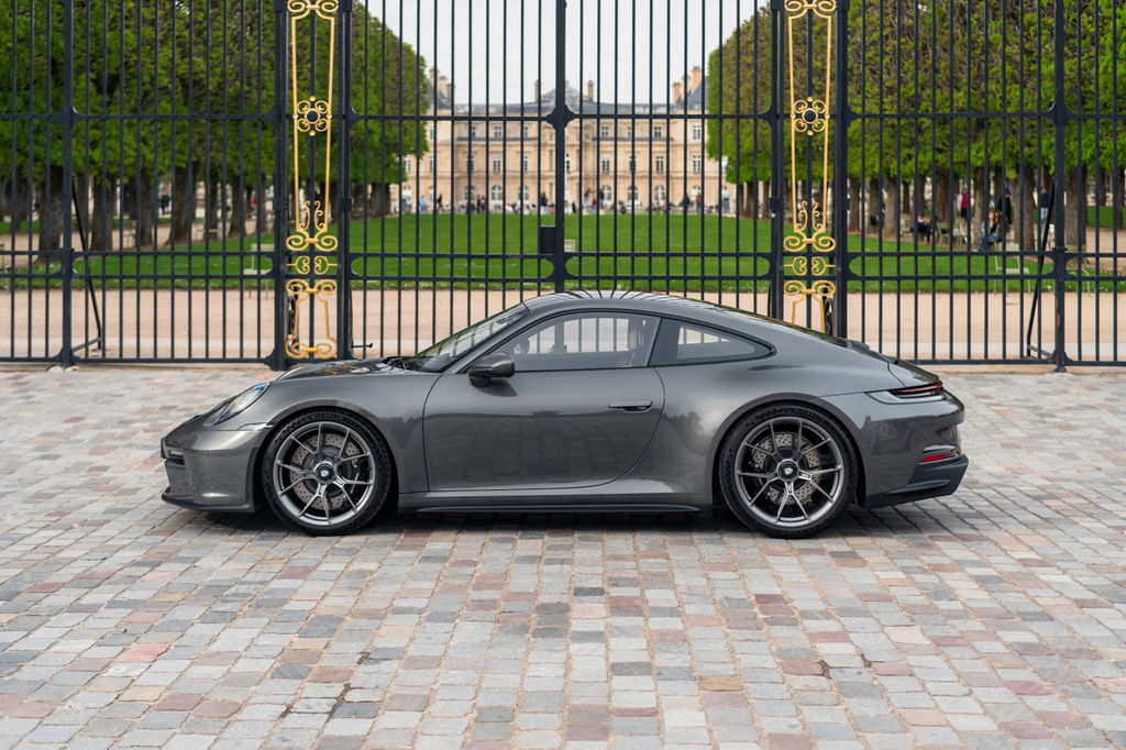 Porsche 992 GT3 Touring