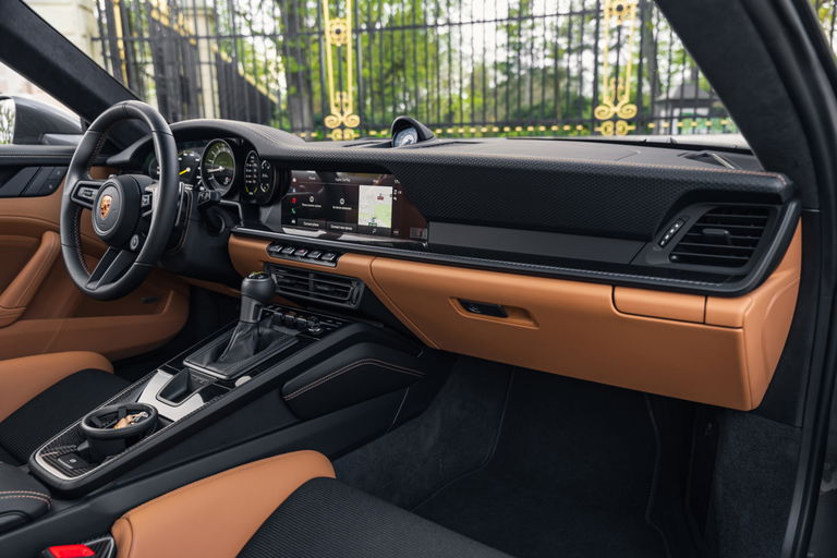 Porsche 992 GT3 Touring