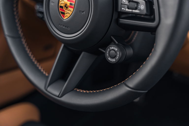 Porsche 992 GT3 Touring