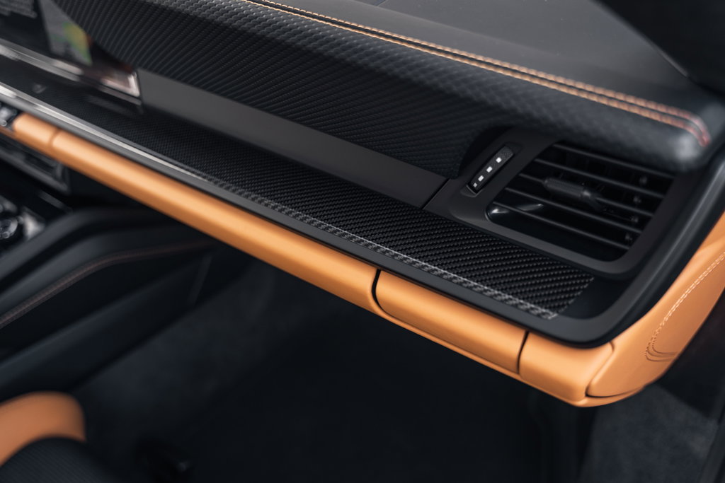 Porsche 992 GT3 Touring