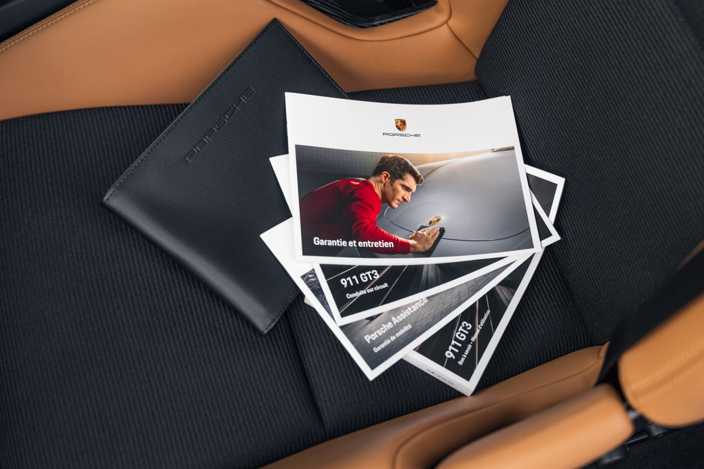 Porsche 992 GT3 Touring