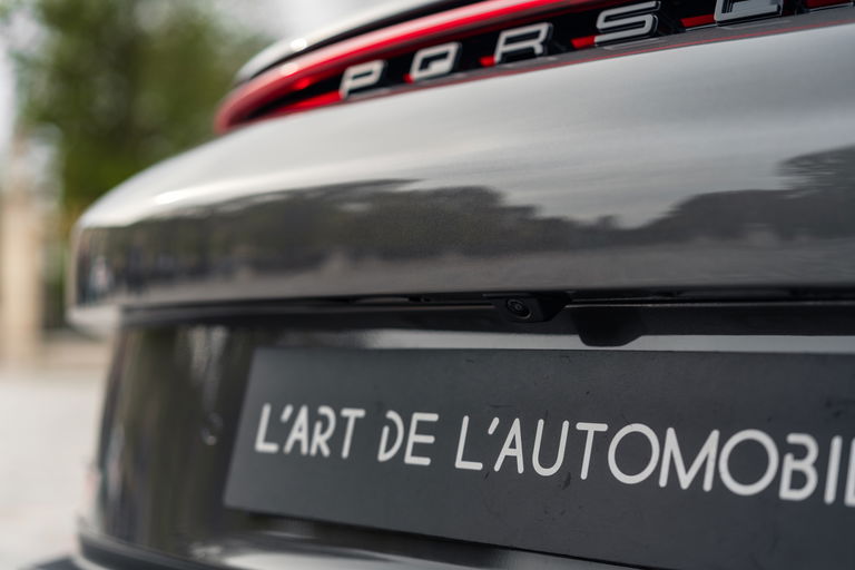 Porsche 992 GT3 Touring