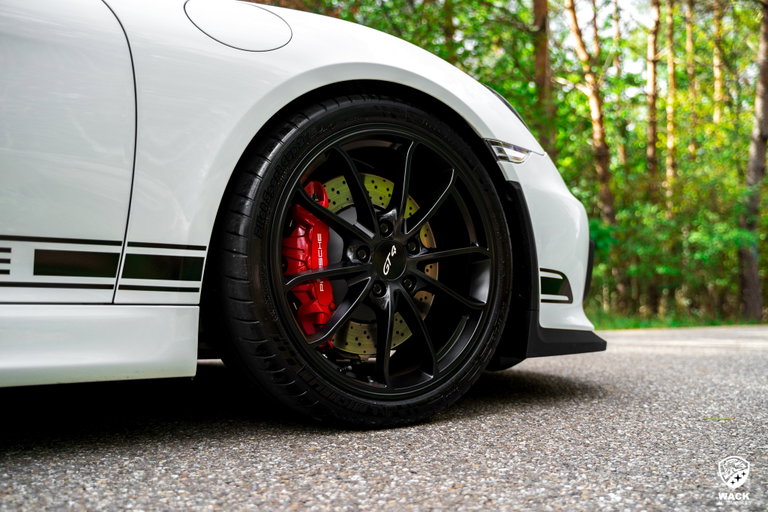 Porsche 981 Cayman GT4
