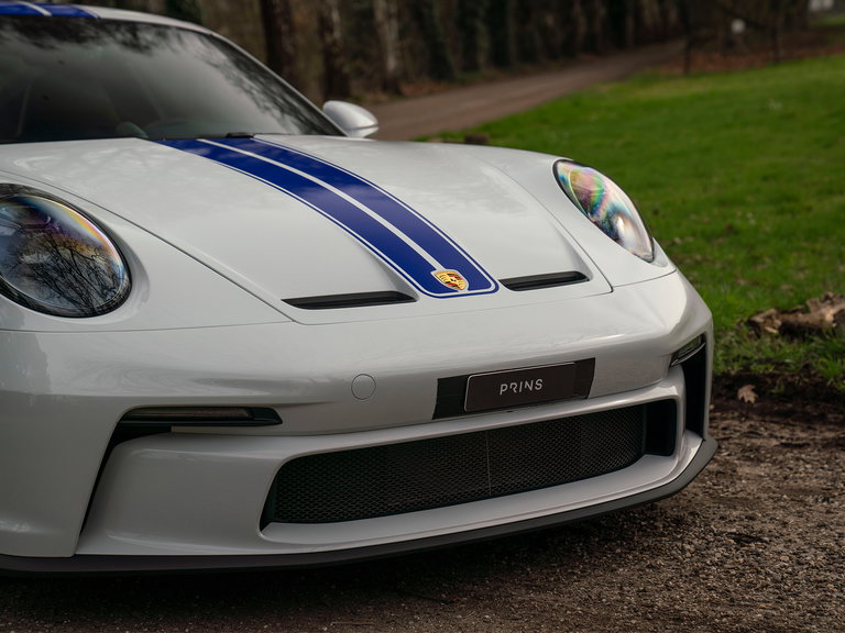 Porsche 992 GT3 Touring