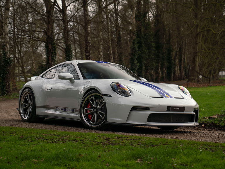 Porsche 992 GT3 Touring