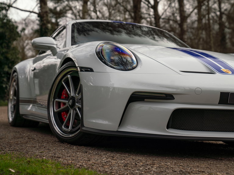 Porsche 992 GT3 Touring