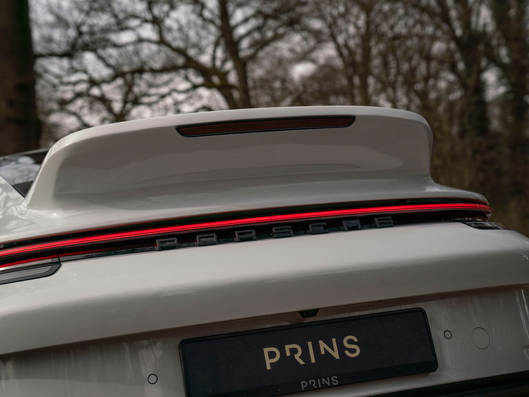 Porsche 992 GT3 Touring