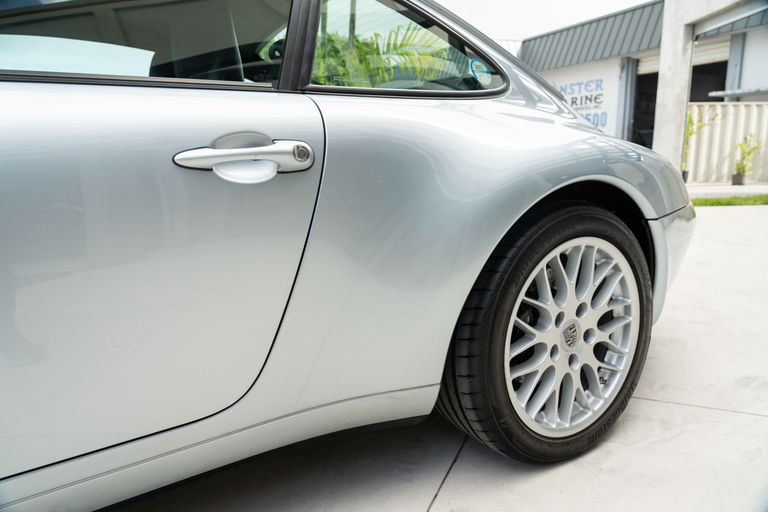 Porsche 993 Carrera
