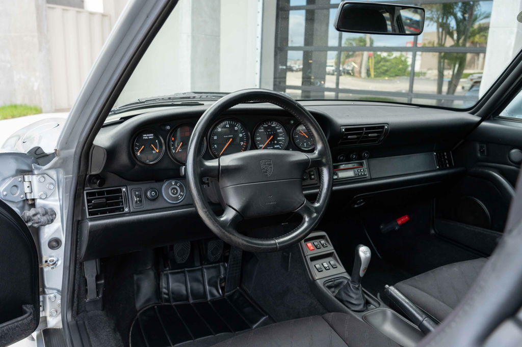 Porsche 993 Carrera