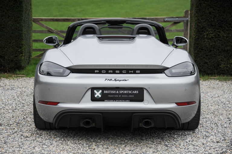 Porsche 718 Spyder